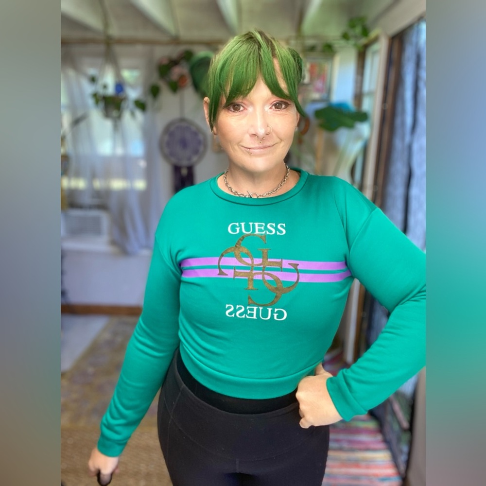 Guess Retro 90s Trendy Teal Long Sleeve Cropped sweatshirt size XS